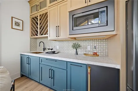 3717 Cooper Court College Station TX 77845