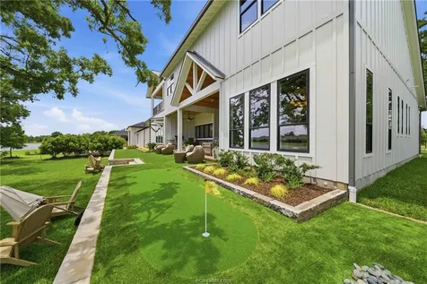 3717 Cooper Court College Station TX 77845