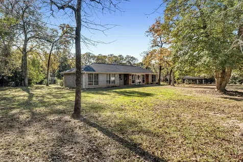 6 W Trail Lane Hilltop Lakes TX 77871