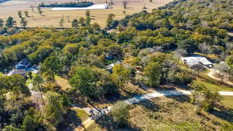 6 W Trail Lane Hilltop Lakes TX 77871