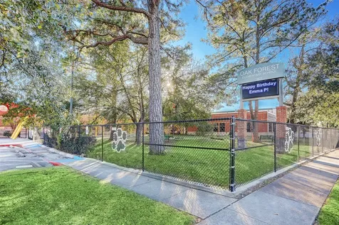 1527 Hewitt Drive Houston TX 77018