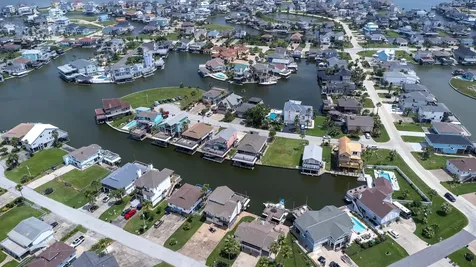 Lot 46 Bamboo Road Tiki Island TX 77554