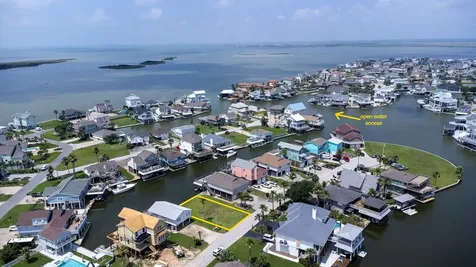 Lot 46 Bamboo Road Tiki Island TX 77554