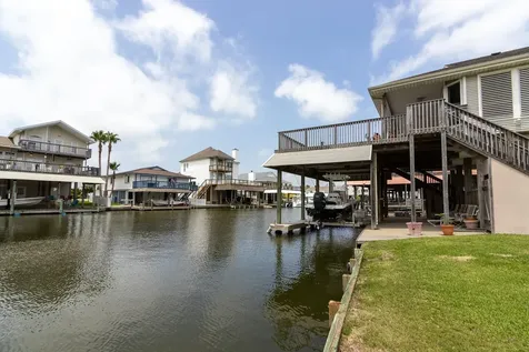 Lot 46 Bamboo Road Tiki Island TX 77554