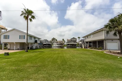 Lot 46 Bamboo Road Tiki Island TX 77554