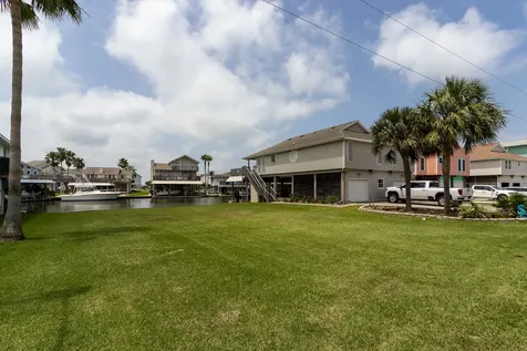 Lot 46 Bamboo Road Tiki Island TX 77554