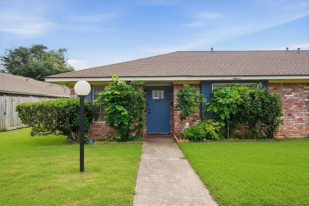 9458 Neuens Road 9458 Houston TX 77080