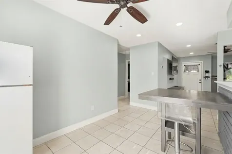 9458 Neuens Road 9458 Houston TX 77080