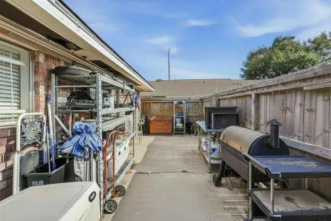 9458 Neuens Road 9458 Houston TX 77080