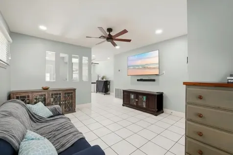 9458 Neuens Road 9458 Houston TX 77080