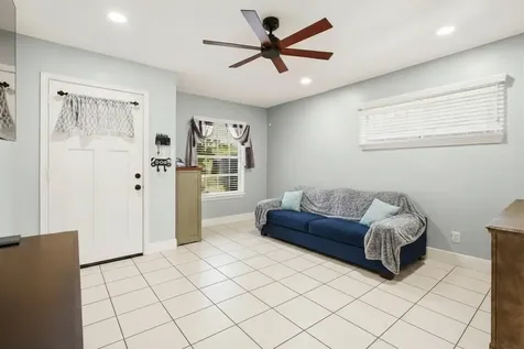 9458 Neuens Road 9458 Houston TX 77080