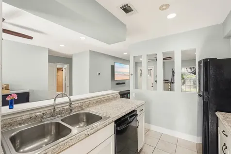 9458 Neuens Road 9458 Houston TX 77080