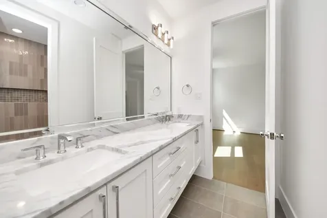 1623 Viking Drive Houston TX 77018