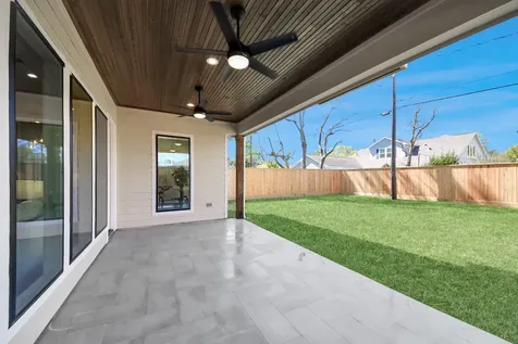 1623 Viking Drive Houston TX 77018