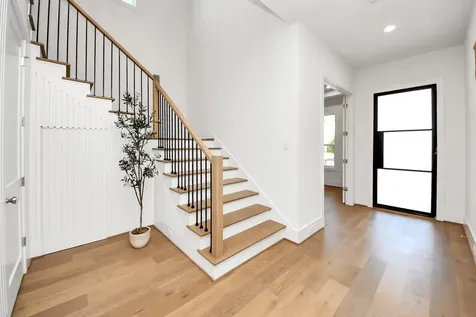 1623 Viking Drive Houston TX 77018