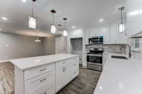 5535 Elm Springs Drive Houston TX 77048