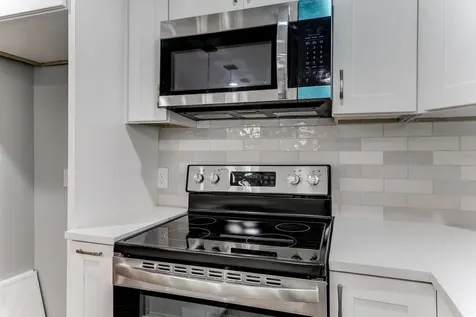 5535 Elm Springs Drive Houston TX 77048