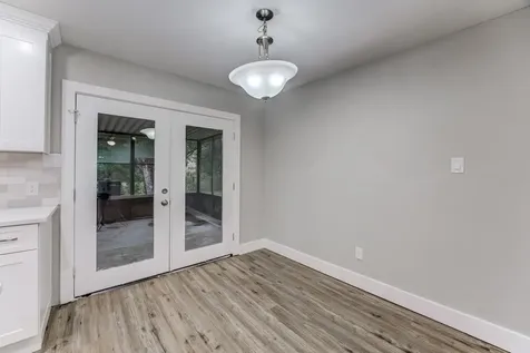 5535 Elm Springs Drive Houston TX 77048