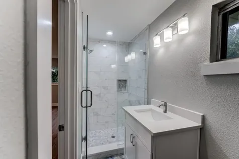 5535 Elm Springs Drive Houston TX 77048