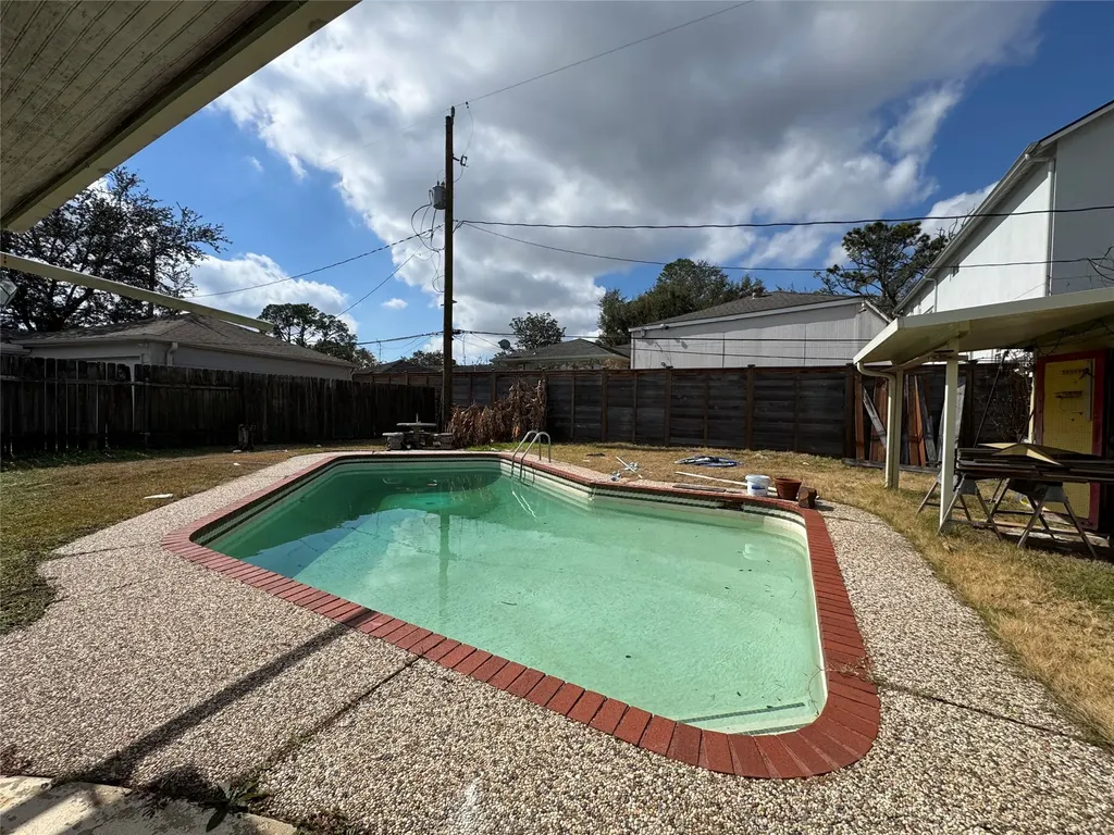 9722 Braesmont Drive Houston TX 77096