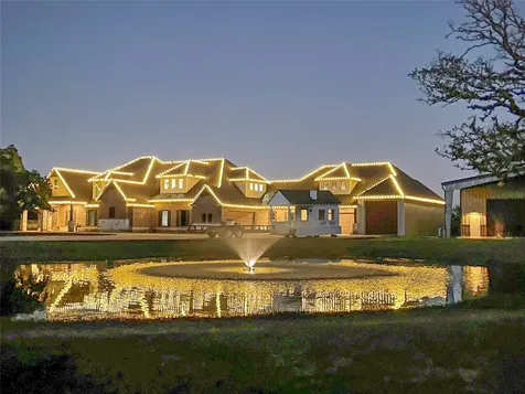 1255 Bronco Trail Angleton TX 77515