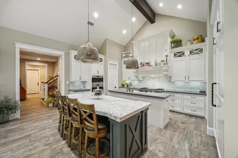 1255 Bronco Trail Angleton TX 77515
