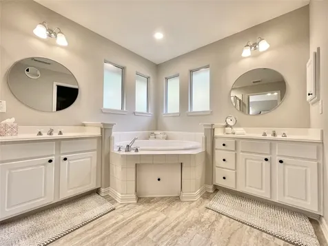 46 Flickering Sun Court The Woodlands TX 77382