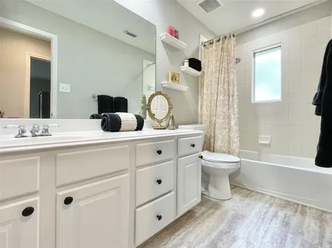 46 Flickering Sun Court The Woodlands TX 77382