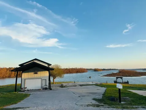 512 Laurel Cove W Onalaska TX 77360