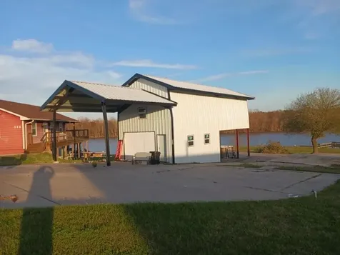 512 Laurel Cove W Onalaska TX 77360