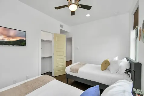 1705 Dunlavy Street A Houston TX 77006