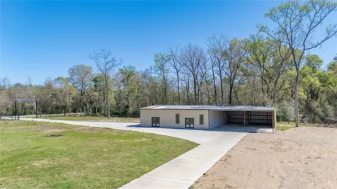 168 County Road 470 Dayton TX 77535