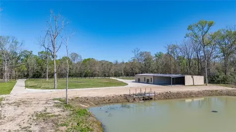 168 County Road 470 Dayton TX 77535