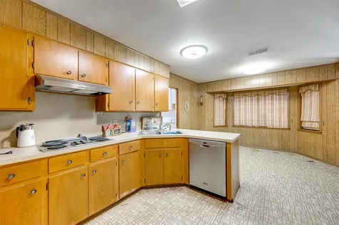 1054 An County Road 415 Palestine TX 75801