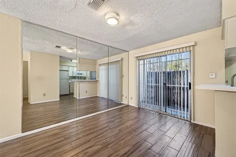 3100 Jeanetta Street 1004 Houston TX 77063