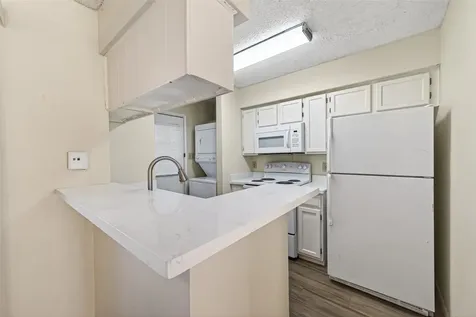 3100 Jeanetta Street 1004 Houston TX 77063