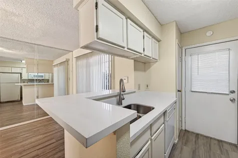 3100 Jeanetta Street 1004 Houston TX 77063