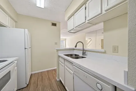 3100 Jeanetta Street 1004 Houston TX 77063