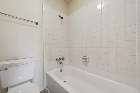 3100 Jeanetta Street 1004 Houston TX 77063