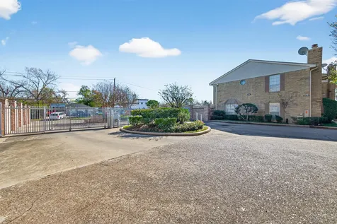 3100 Jeanetta Street 1004 Houston TX 77063