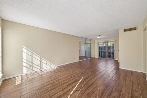 3100 Jeanetta Street 1004 Houston TX 77063