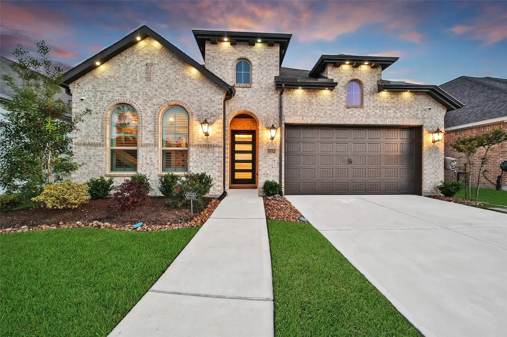 2554 Forbidden Fig Row Manvel TX 77578