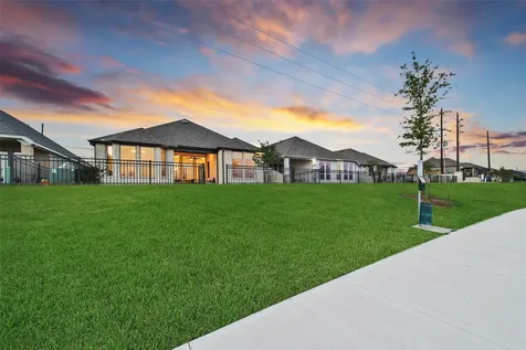 2554 Forbidden Fig Row Manvel TX 77578