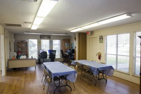 1200 Meadow Park Lockhart TX 78644