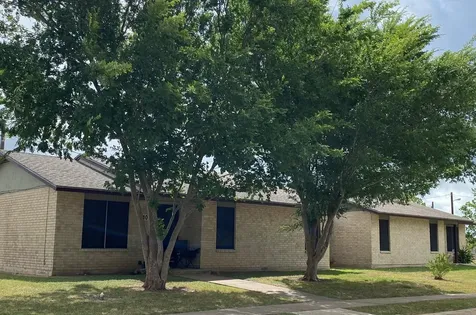 1200 Meadow Park Lockhart TX 78644