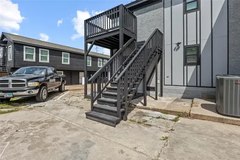 2824 Blodgett Street Houston TX 77004