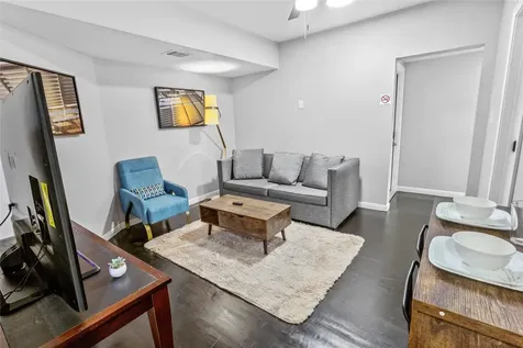 2824 Blodgett Street Houston TX 77004