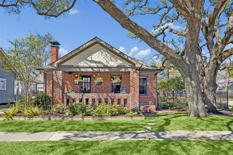 1001 W Cottage Street Houston TX 77009