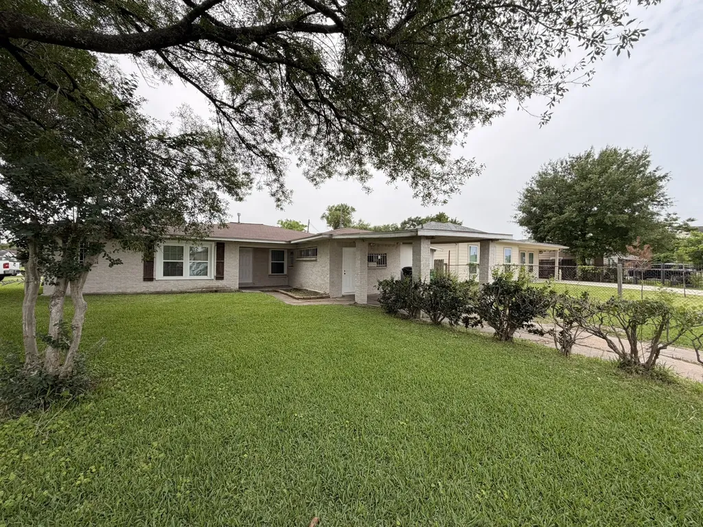 7810 Kimble Street Houston TX 77017