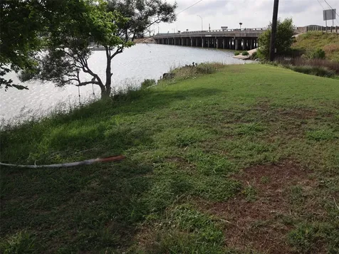 3401 Highway 6 Hitchcock TX 77563